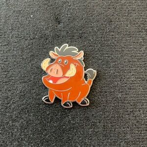 Pumba enamel pin Disney
